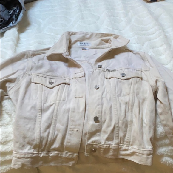 Guess Cream Jean Jacket. - Picture 2 of 5